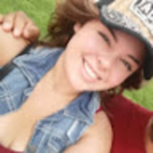 Meet your Posher, Alondra